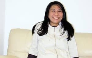 Ein Foto von der Künstlerin Chiho Aono Ellinger.