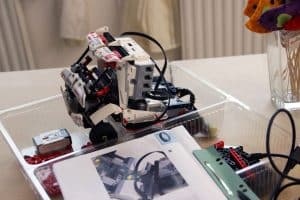 Lego-Technik in Boxen